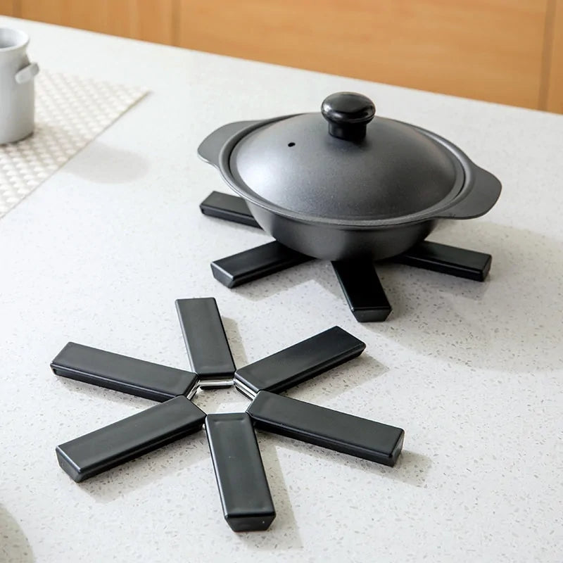 Taufora Halil - Foldable Heat Resistant Trivet