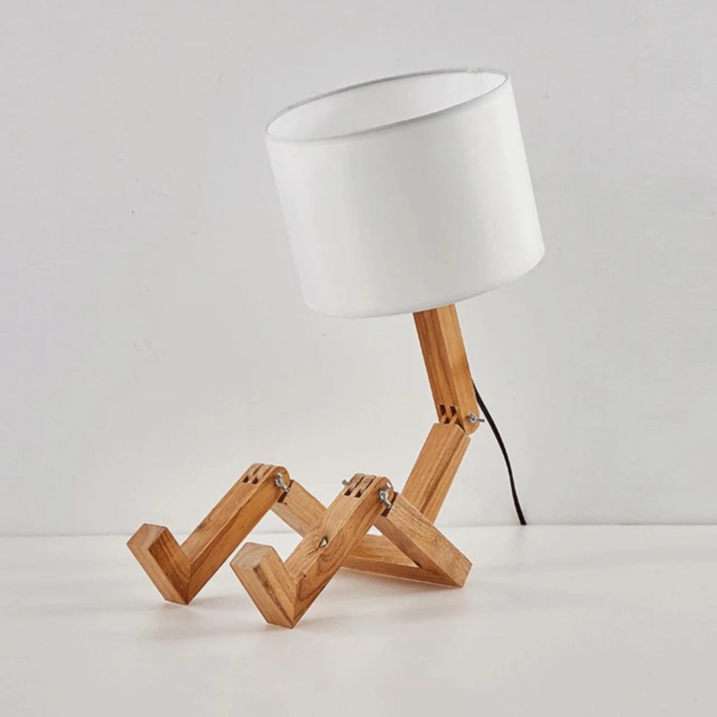 Taufora Halil - Table Lamp Shapeshifter