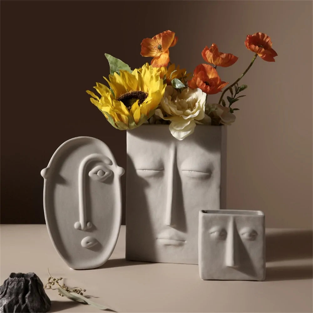 Minimalist Art Face Display and vase