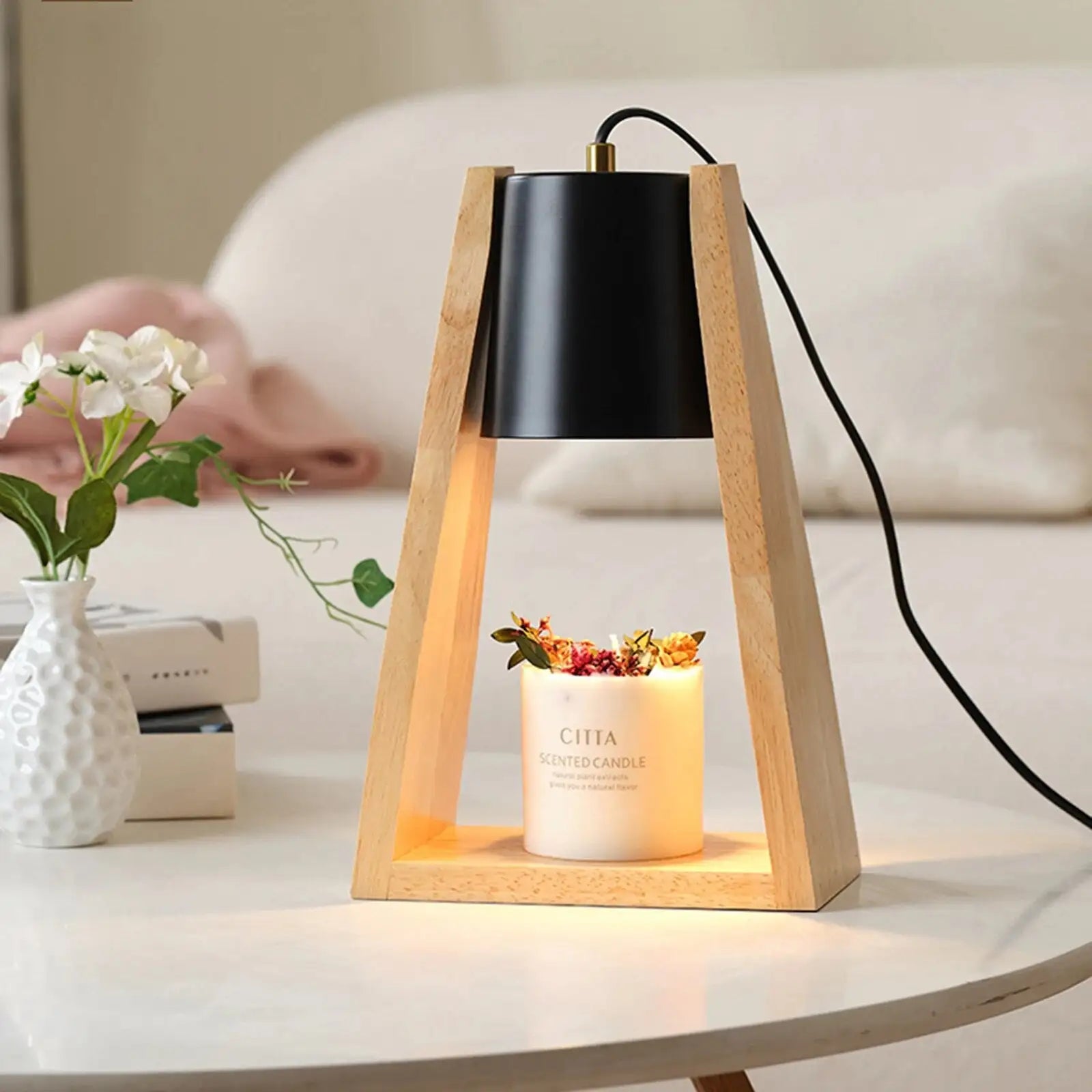 Taufora Halil - Triangle Candle Warmer Lamp