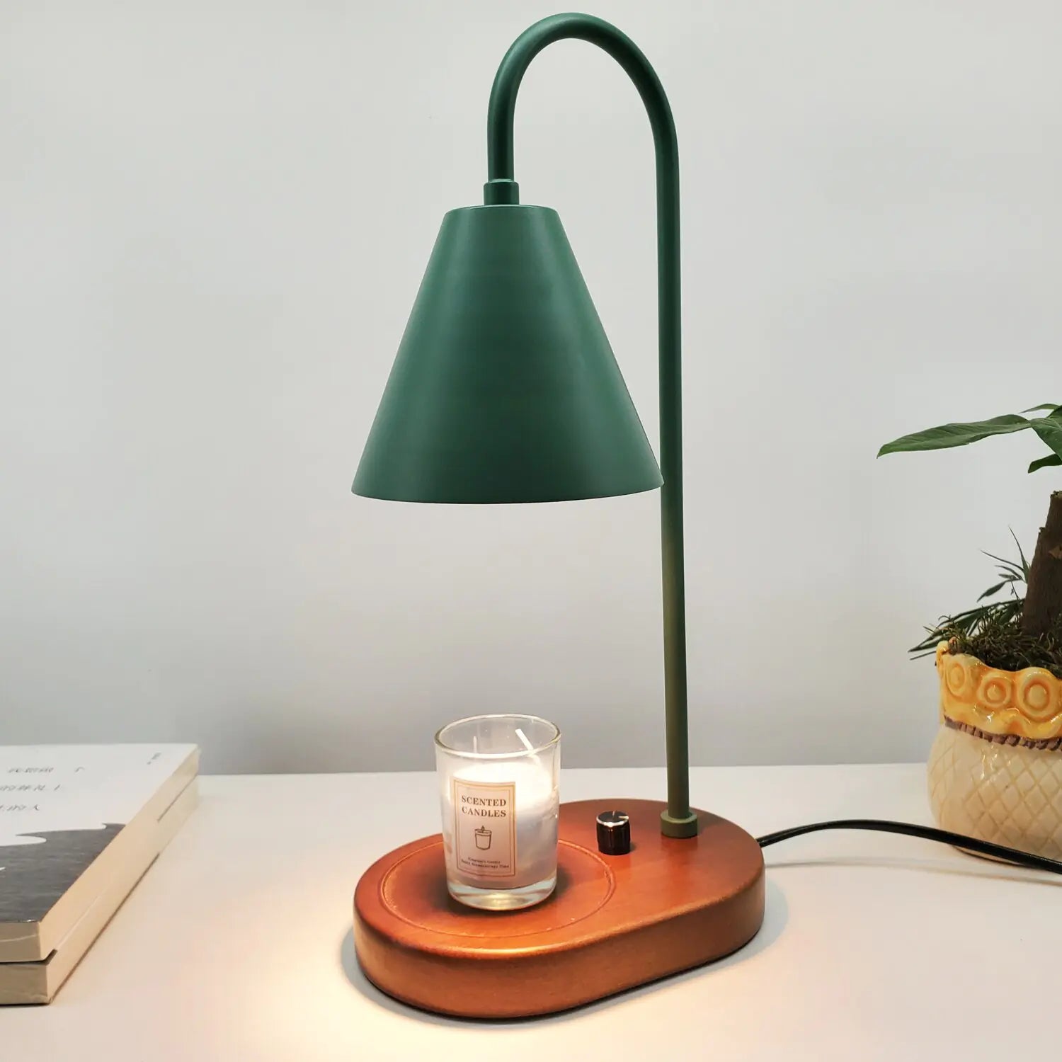 Taufora Halil - Tabletop Candle Warmer Lamp