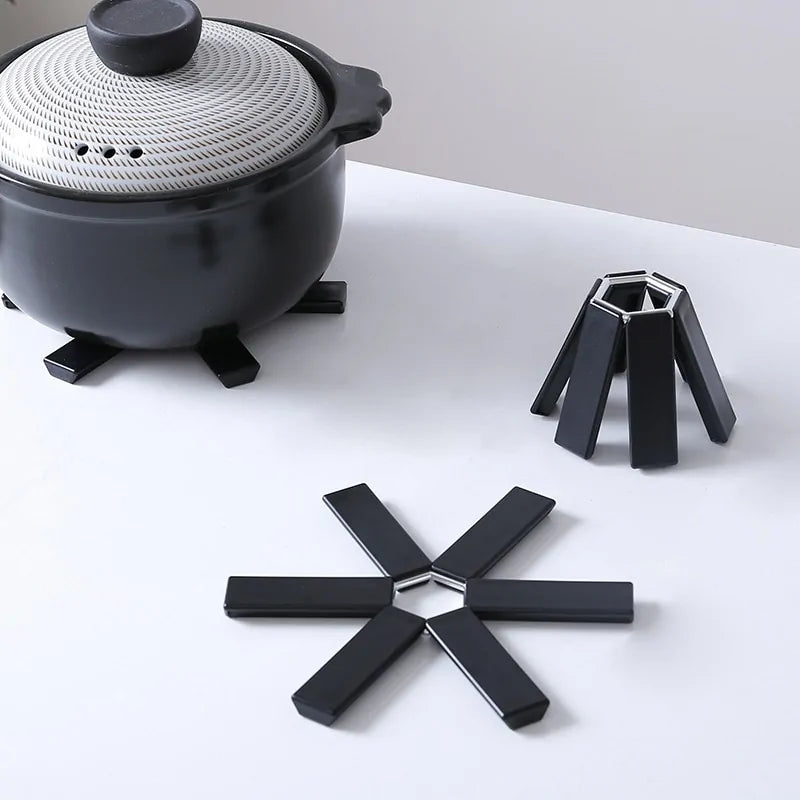 Taufora Halil - Foldable Heat Resistant Trivet